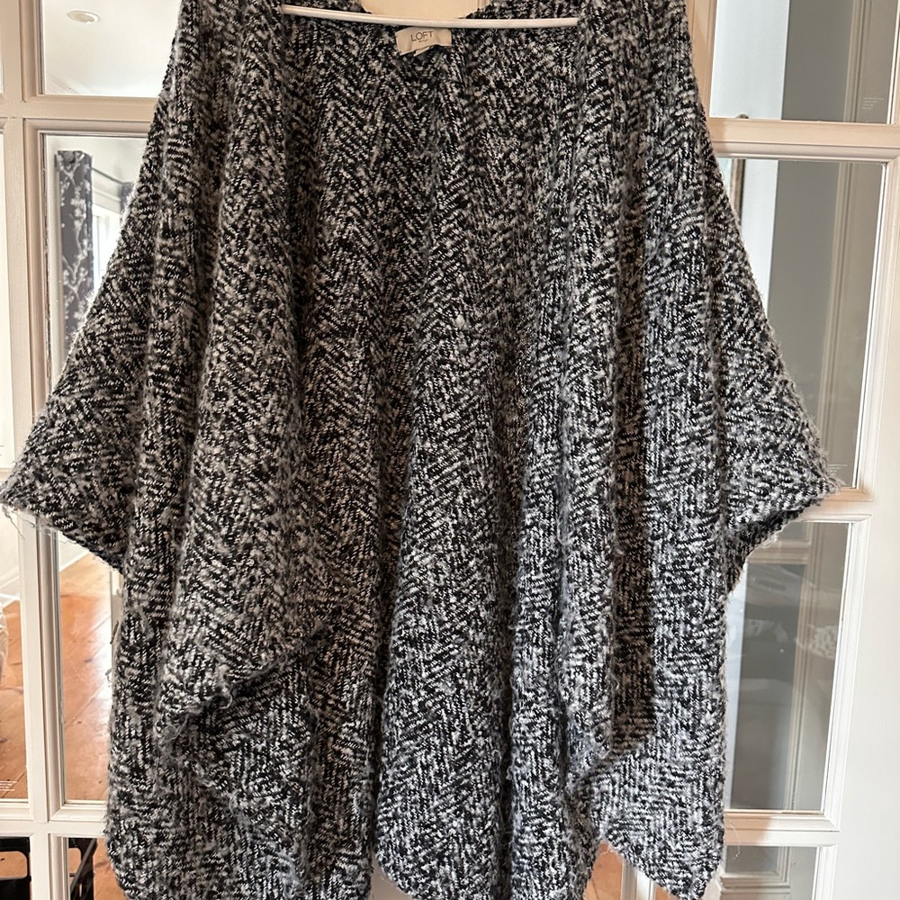 LOFT one size black white sweater wrap